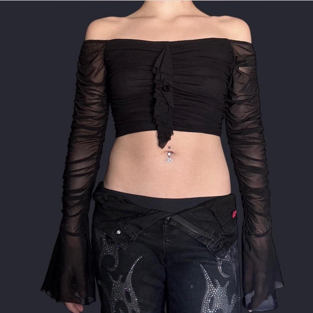 Emory Park Black Ruched Off-Shoulder Crop Top